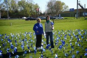 Junior League of Syracuse members raise awareness of National Child Abuse Prevention Month, April 2010 